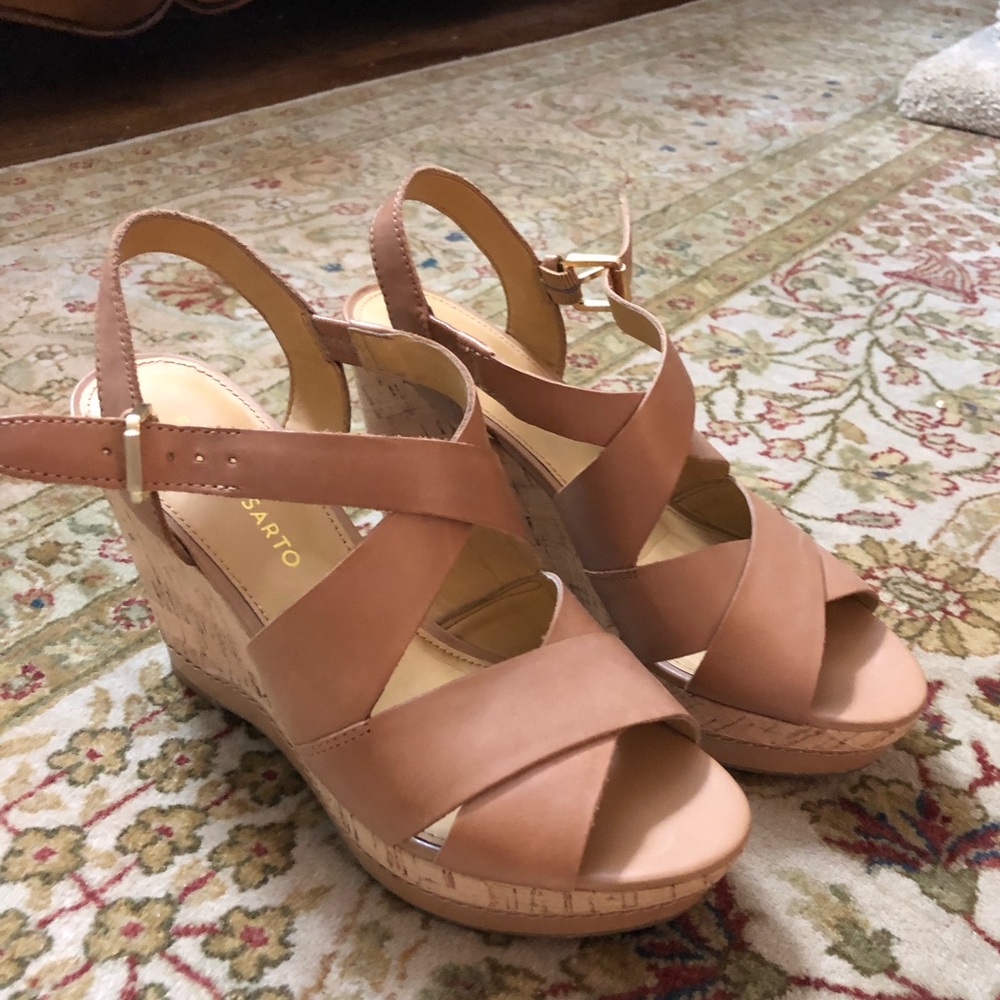 Franco Sarto wedge heels *NEVER WORN*